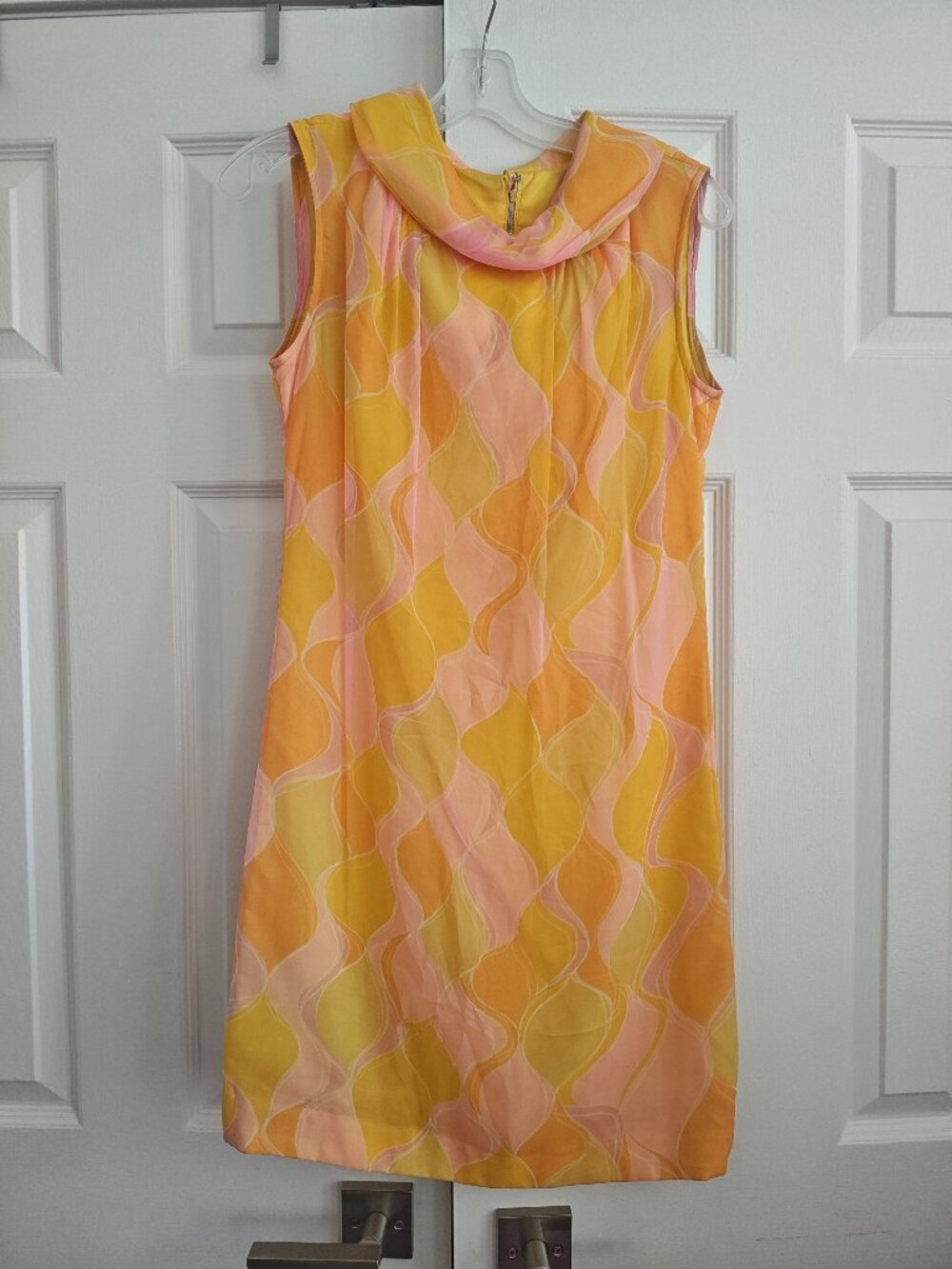 Pink & Yellow sleeveless 60s Op Art Mod Shift Dress